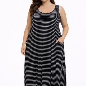 Lord & Taylor Woman 3X Maxi Dress Black/White Striped Sleeveless - Rayon